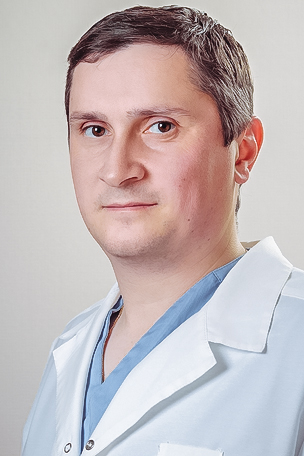Зиновьев Евгений Владимирович профессор кафедры госпитальной хирургии с курсами травматологии и ВПХ СПбГПМУ, доктор медицинских наук, хирург высшей категории