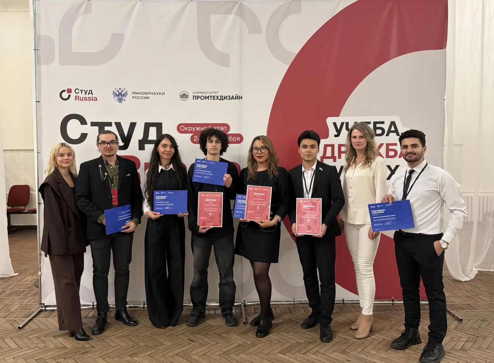 Студенты СПбГПМУ приняли участие во Всероссийском конкурсе для иностранных обучающихся «СтудRussia»